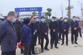 曹志强在常德经开区调研时指出:打造一流营商环境 大力推进