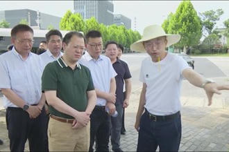 周振宇到常德经开区调研