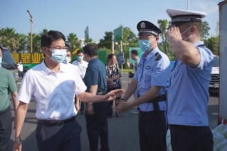 曹志强督导疫情防控、安全生产工作