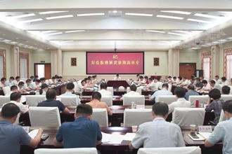 曹志强在全市高质量发展推进会议上强调：全力以赴完成各项目标任务 确保全市各项工作走在全省前列