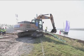 重点垸堤防加固工程全面进入建设高峰期