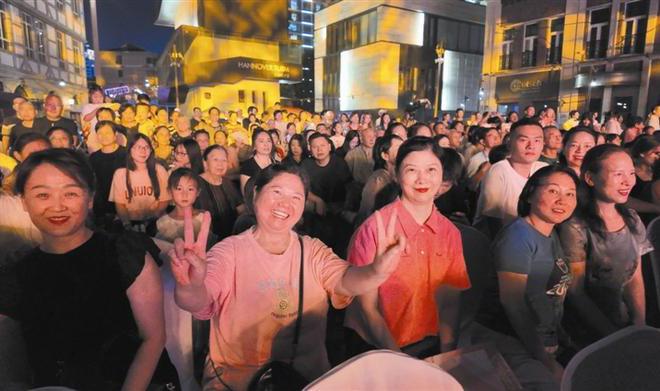 常德高校大学生节假日文艺大展演启幕