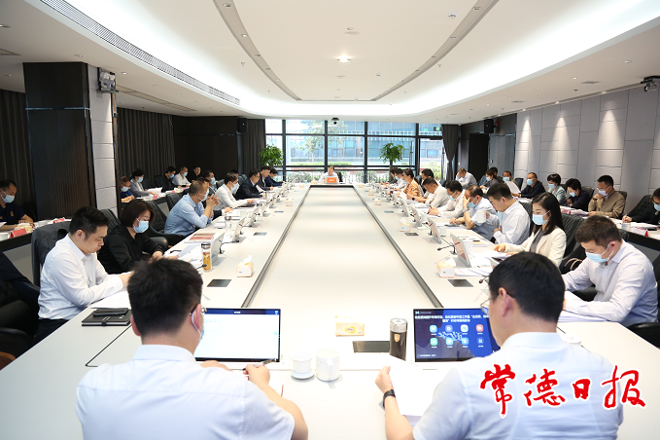 周振宇专题调度政务质效提升、优化营商环境、