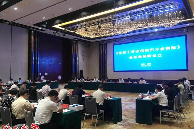 陈飞率省人大常委会立法调研组来常调研