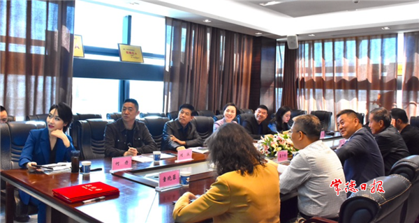 我市组队赴广州、东莞参加常德商会庆典活动