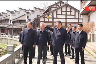 习近平在湖南常德市考察调研