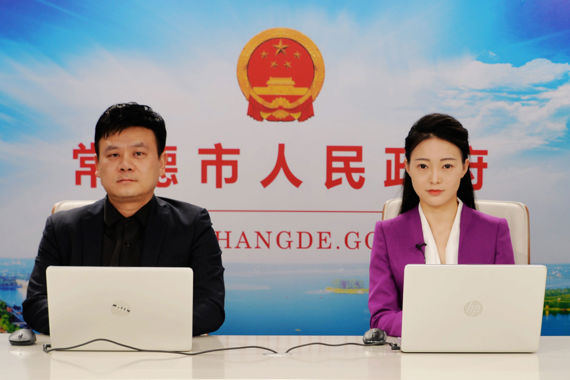市卫健委党组成员、副主任李军做客政府网站平台平台嘉宾访谈