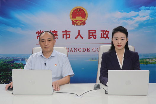 市发展改革委(市国动办)党组成员、市国动办专职副主任李树全做客政府网站平台平台嘉宾访谈