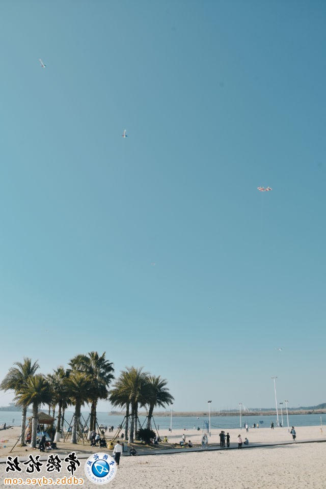22036b9258e249bb9ce343054fe9bb75.jpg