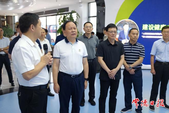 周农来常德走访代表并调研农业农村工作