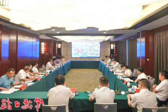 宜昌市政府门户考察团来常对接宜常铁路项目
