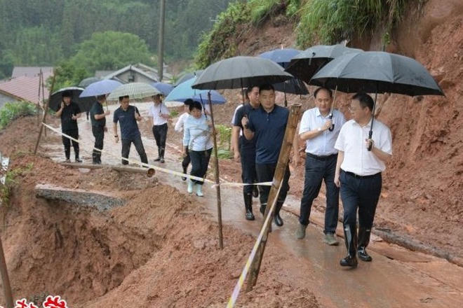 周振宇赴桃源县督导防汛察看灾情强调：打好防汛抗灾硬仗 确保人民群众生命财产安全