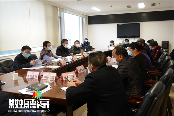 市领导调度市场监管和生活必需品供应保障工作