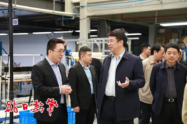 51ced05e833d428cbfc040d40ab99eca.jpg