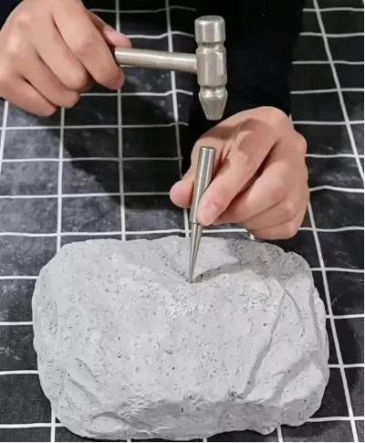 640