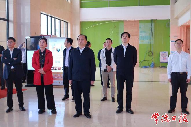 周农率队来常开展执法检查时强调：以
