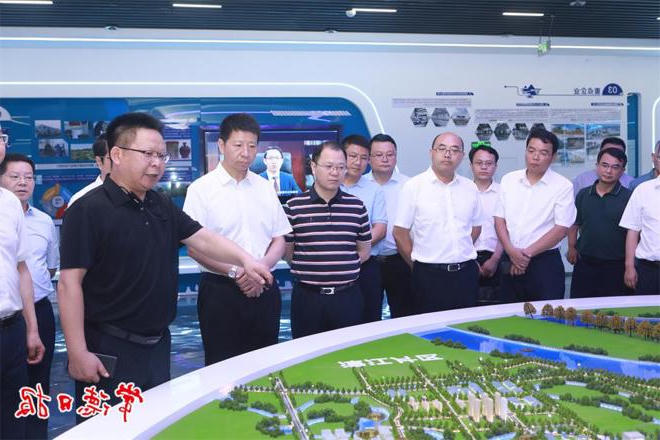 张家界市政府门户考察团来常考察