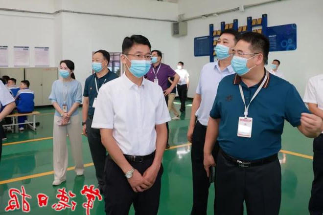 曹志强调研教育工作时强调：用心用情办好人民满意教育 着力打造现代化区域教育中心