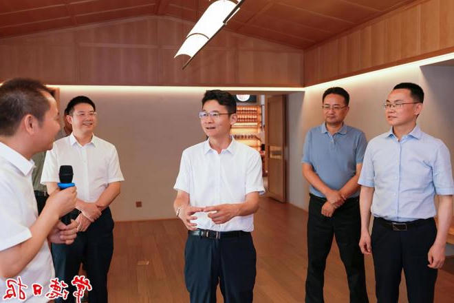 曹志强调研黑臭水体治理及生态环境问题整改工作 坚决扛起生态文明建设政治责任 切实加快整治进度和施工进程