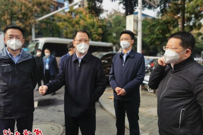 周振宇督导疫情防控工作 压实责任 落实举措 确保人民群众身体健康和生命安全