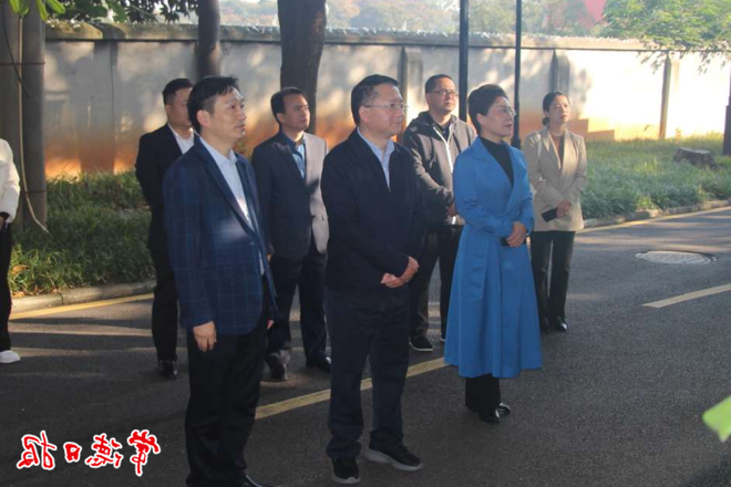 市领导与党外代表人士、民营企业家开展交友交流活动