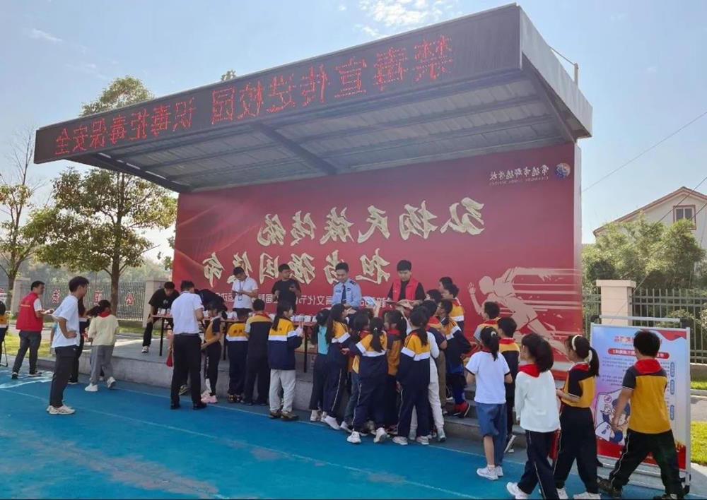 8deaa6a5aebd47cea701a48a65064fa2.jpg