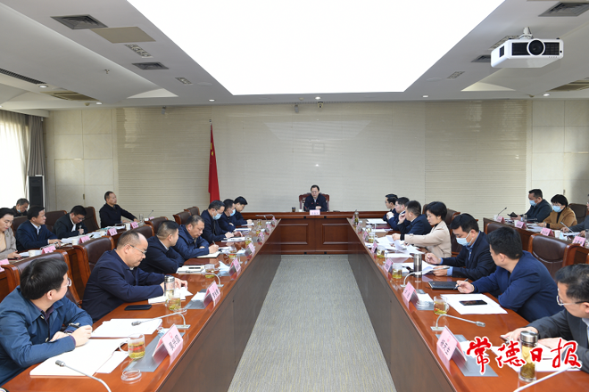 周振宇专题调度招大培强工作：以实实在在的硬核举措和政策