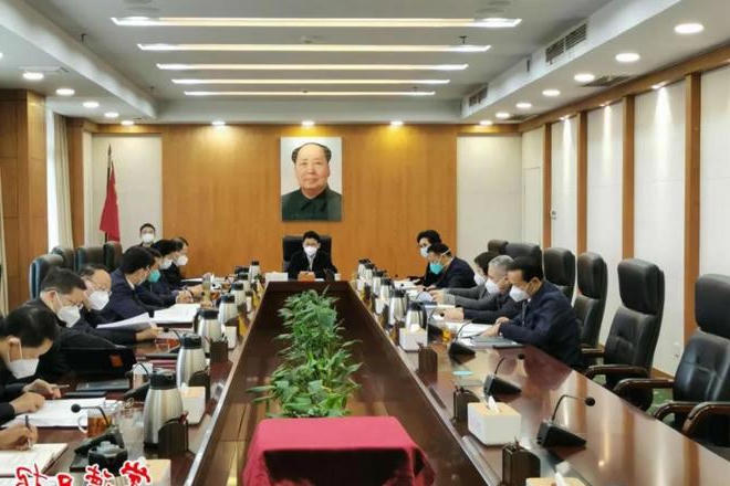 曹志强主持召开市委常委会会议