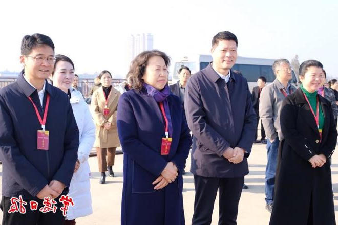在常全国、省人大代表开展专题调研