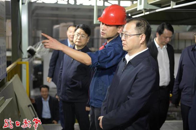 周振宇调研大规模设备更新工作时强调：以高端化智能化绿色化为抓手 推动制造业高质量发展