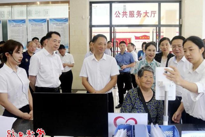 常德市政协召开第八届第十九次主席会议 专题视察医疗保障工作