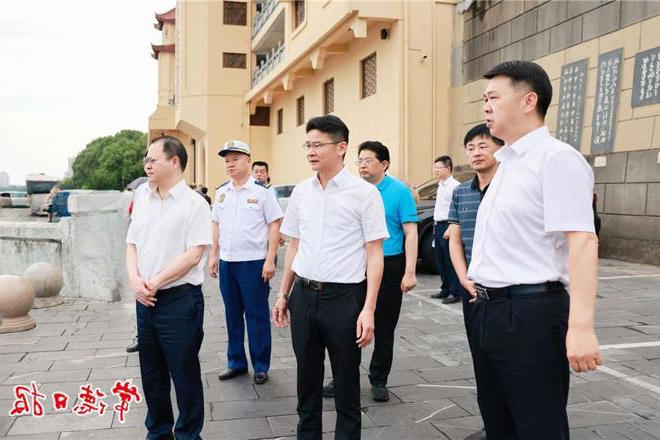 曹志强带队督导检查高温季节安全防范工作时强调：严防死守群防群治 坚决筑牢安全底线