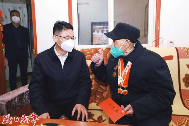 曹志强开展春节前走访慰问活动 把党和政府的温暖关怀送到群众心坎里