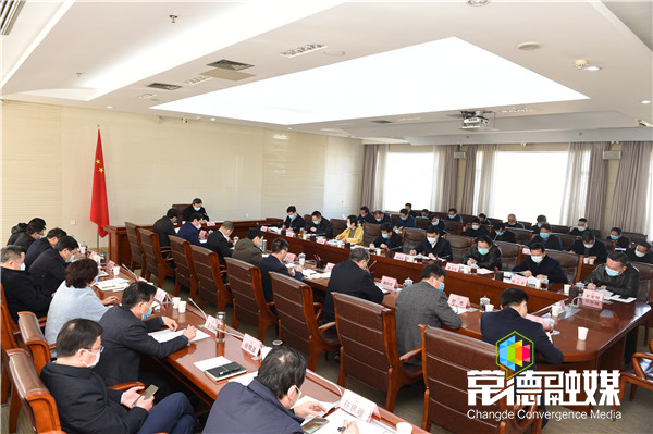 市政府门户常务会议要求：以更实的举措防控疫情 以更大的力度统筹发展