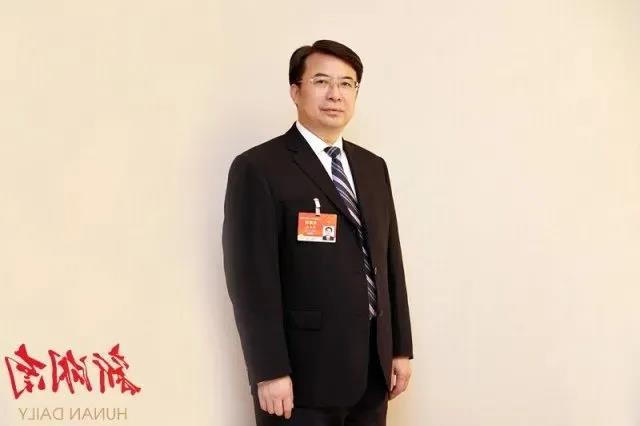 ea3a43406b8e49b3a4ec27671f87dbfc.jpg