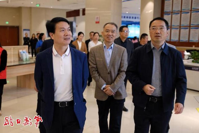 省人大常委会预算工委调研组来常调研