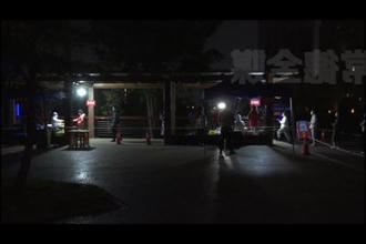 社区工作者担当作为 坚守防控一线