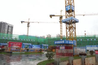 周振宇督导检查安全生产和市场保供等工作
