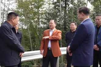 周振宇调研督导林长制和森林防灭火工作