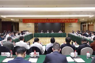 湖南省十四届人大二次会议常德代表团召开第六次全体会议