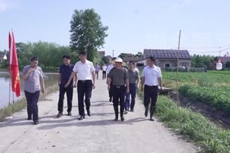 罗毅君督导检查防汛抗灾工作时强调：始终绷紧思想之弦 坚决守住防汛安全底线