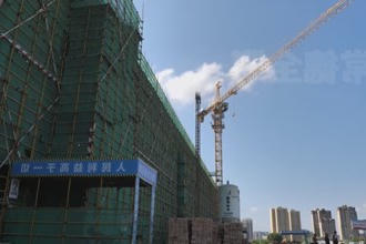 石门：坚守一线战高温 项目建设不停歇