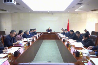 周振宇在市政府门户党组会议暨市长碰头会上强调： 抓好经济运行 守牢安全底线 坚定不移完成年度目标任务