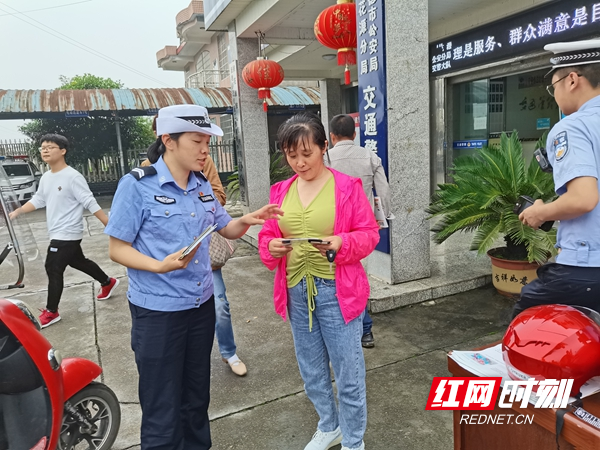 图三:学习宣讲.jpg 澳门新葡新京在线