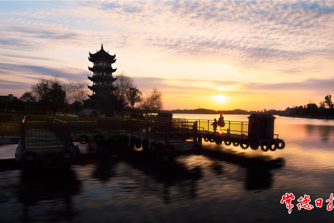 故渊湖夕照