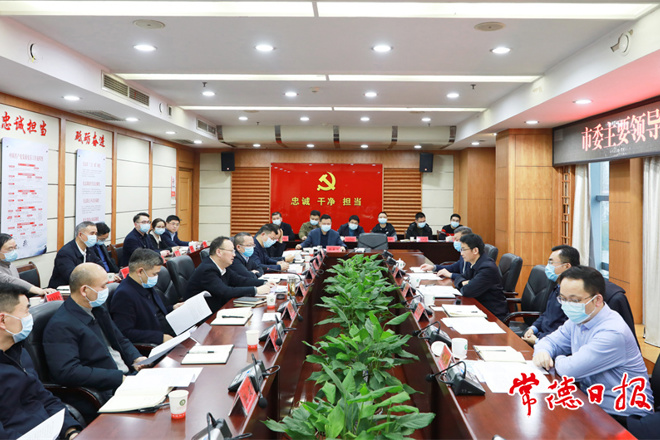 曹志强在市纪委监委调研时强调：当好