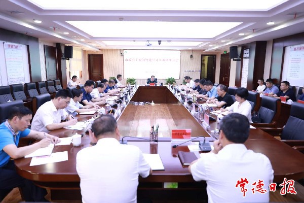 周振宇到常德经开区调研时强调 坚定不移抓好
