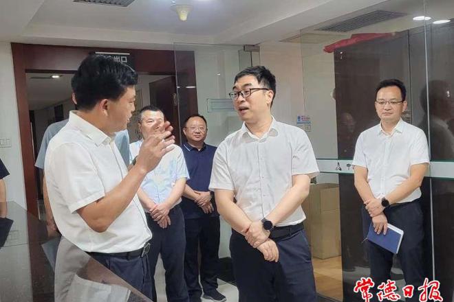 市领导赴人行常德市分行座谈调研