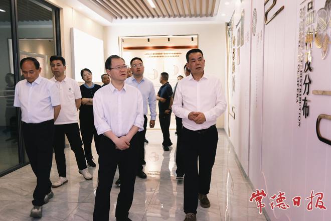 周振宇调研林业产业高质量发展工作时强调：立足本地资源优势 推动林业产业高质量发展
