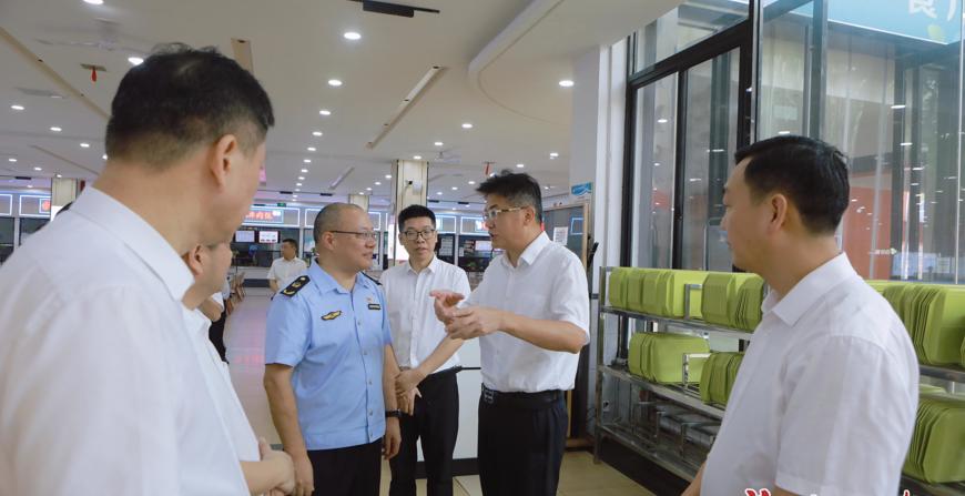 罗毅君在湖南文理学院调研相关工作